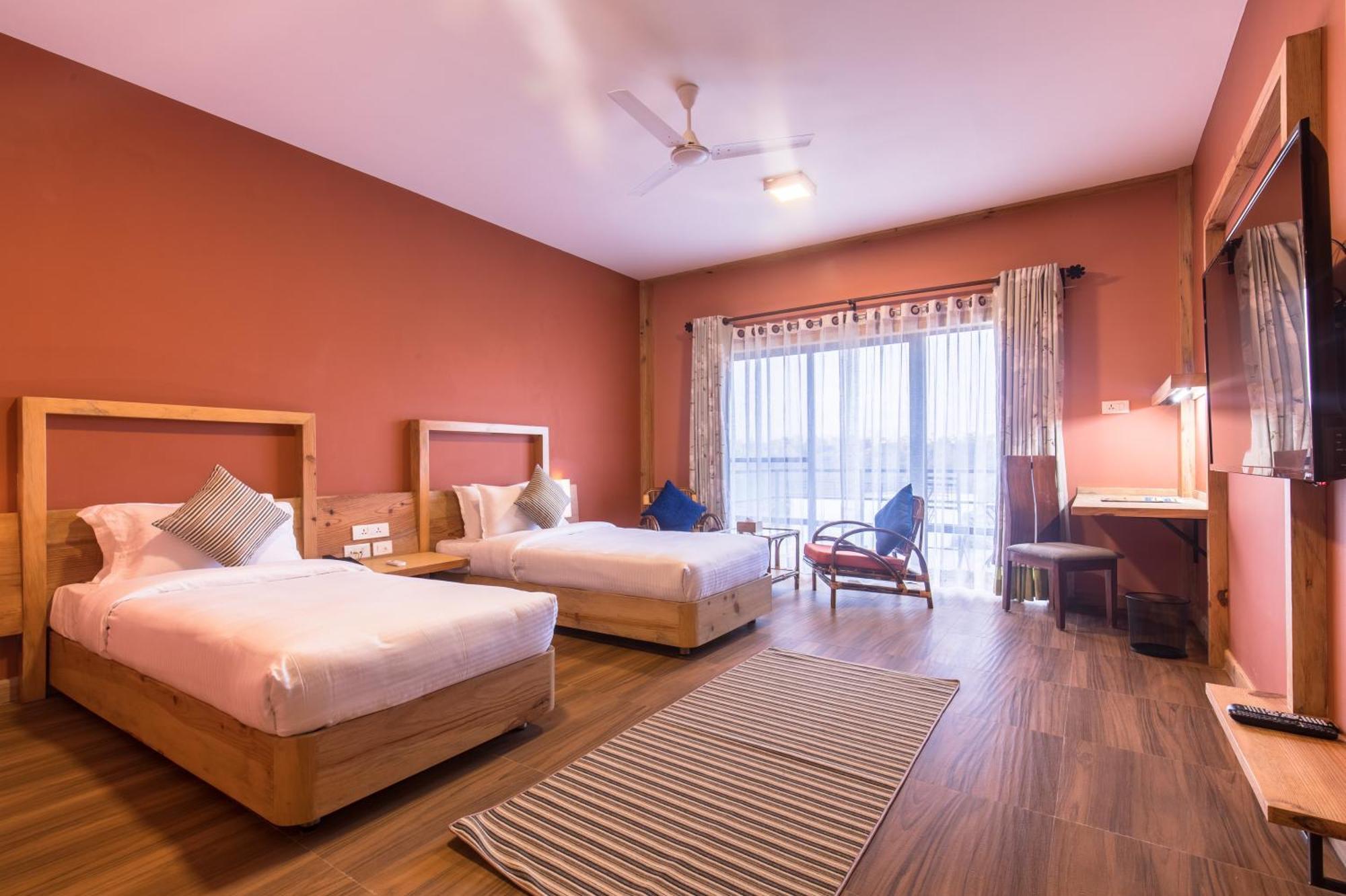 Sunshine Resort Pokhara Esterno foto