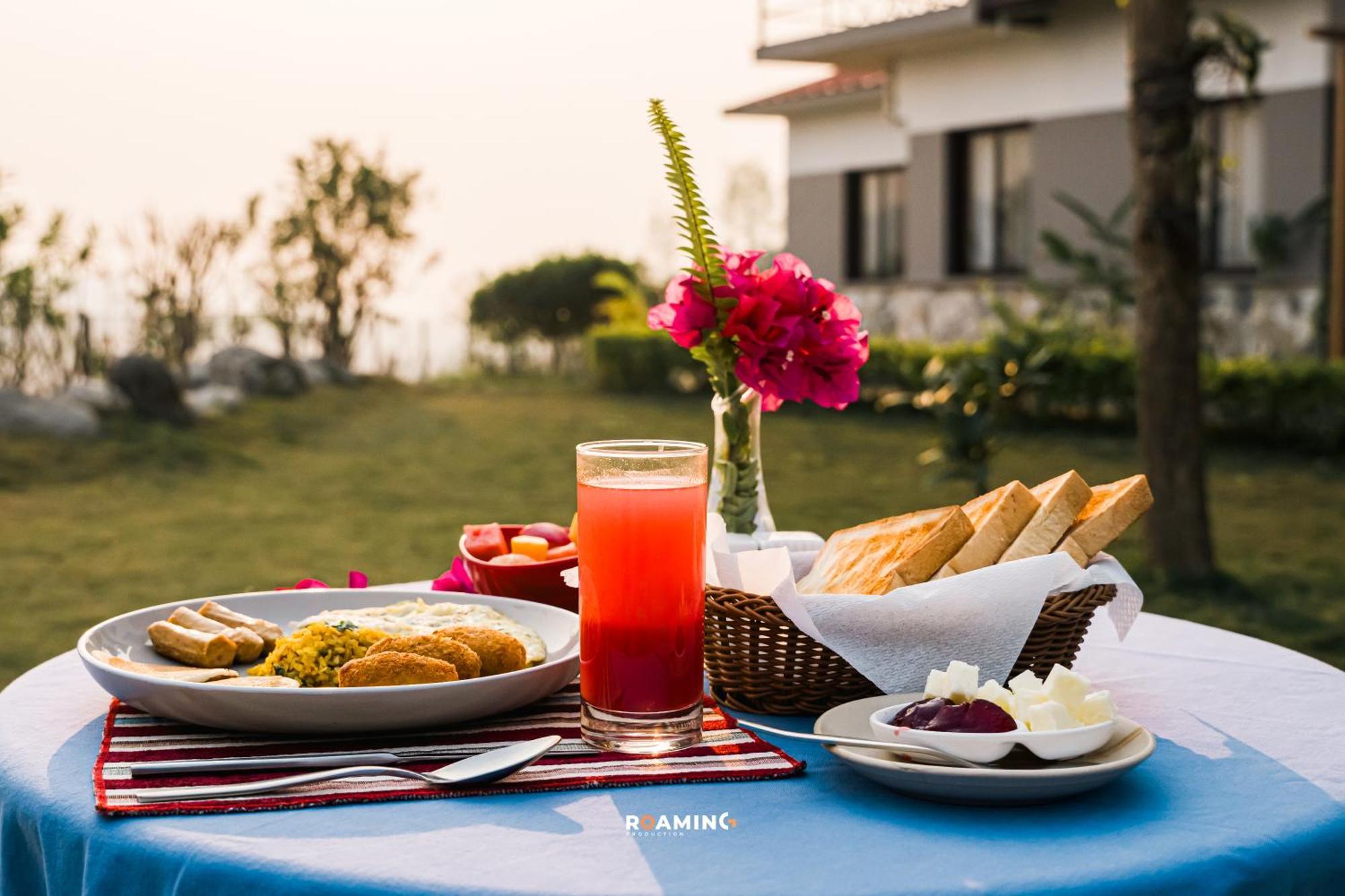 Sunshine Resort Pokhara Esterno foto